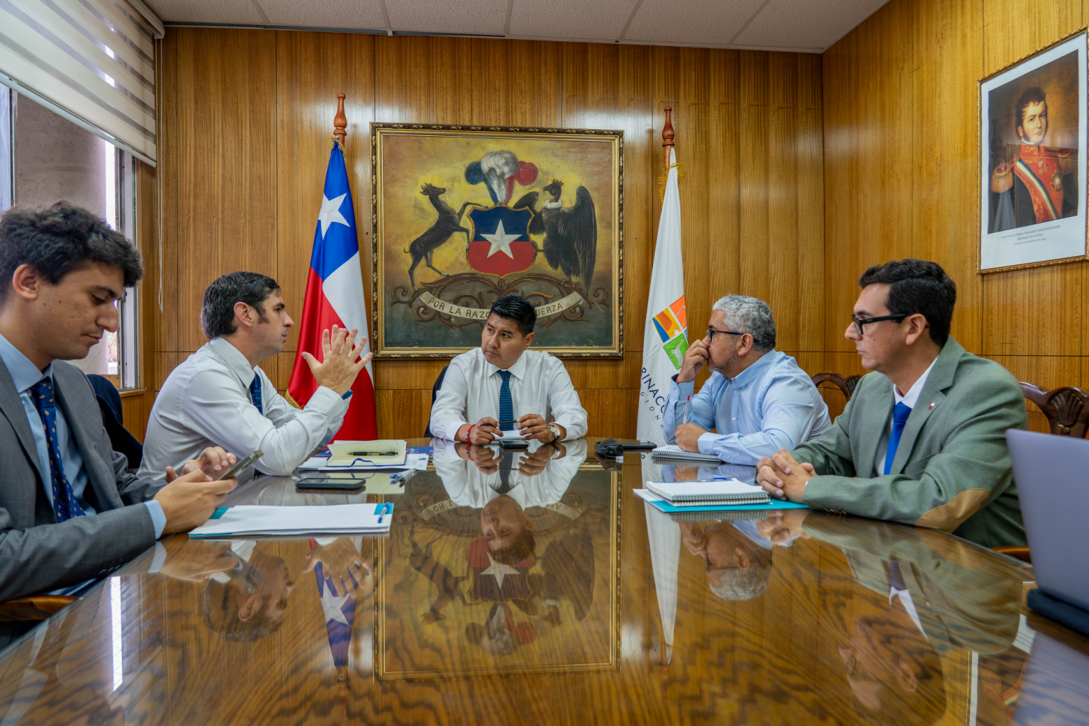 Reunión Gobernador Subdere Sebastián Figueroa.png